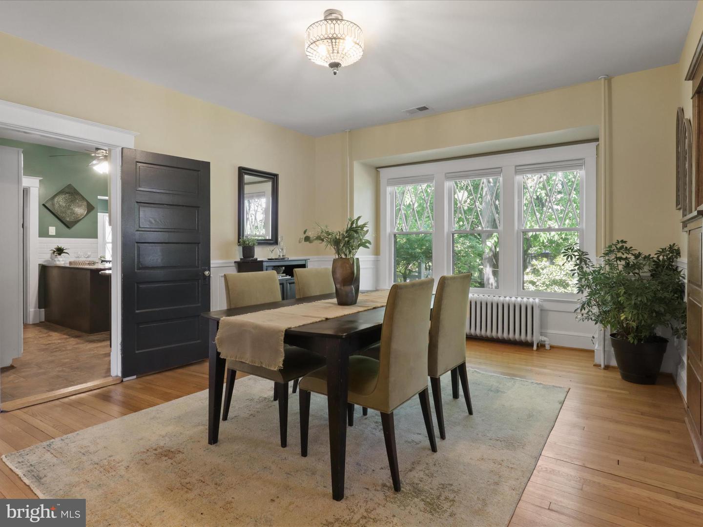 2804 KING ST, ALEXANDRIA, Virginia 22302, 3 Bedrooms Bedrooms, ,2 BathroomsBathrooms,Residential,For sale,2804 KING ST,VAAX2044780 MLS # VAAX2044780