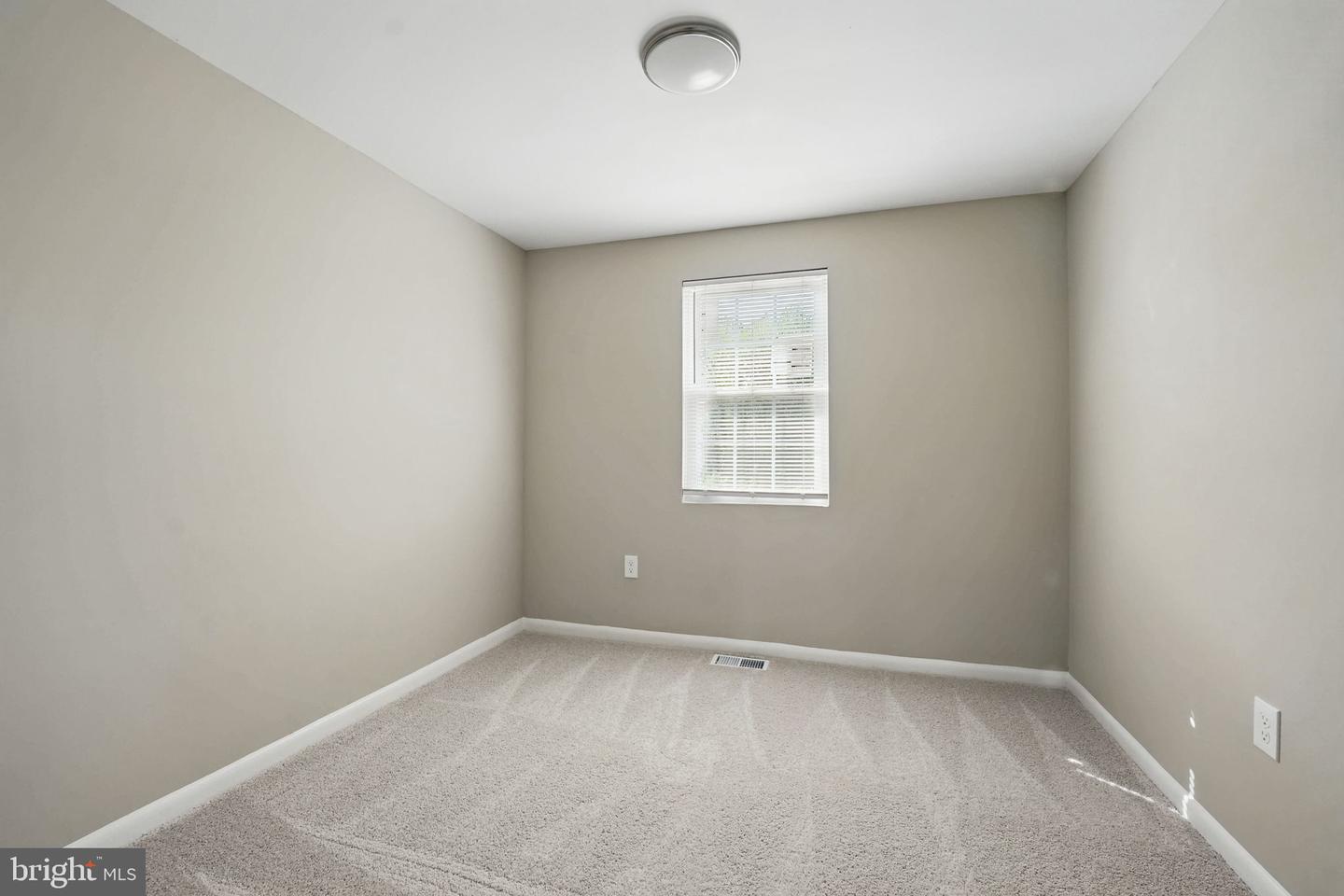 1612 FORT FISHER CT, DUMFRIES, Virginia 22026, 4 Bedrooms Bedrooms, ,2 BathroomsBathrooms,Residential,For sale,1612 FORT FISHER CT,VAPW2093670 MLS # VAPW2093670