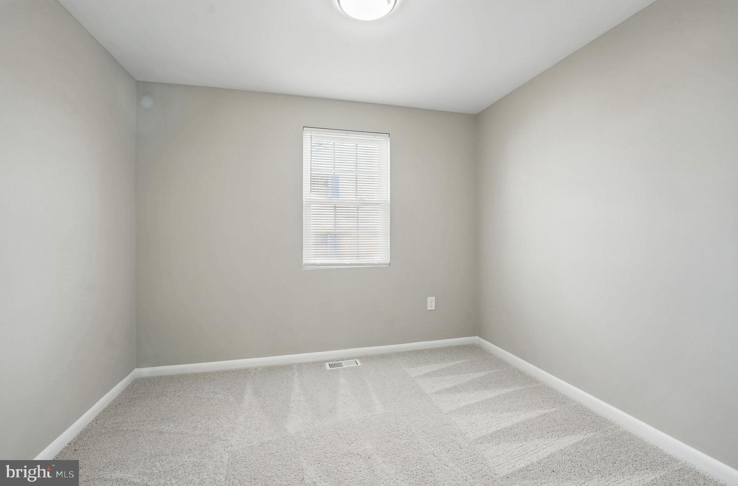 1612 FORT FISHER CT, DUMFRIES, Virginia 22026, 4 Bedrooms Bedrooms, ,2 BathroomsBathrooms,Residential,For sale,1612 FORT FISHER CT,VAPW2093670 MLS # VAPW2093670