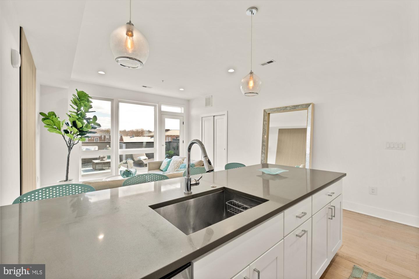 4016 GEORGIA AVE NW #9, WASHINGTON, District Of Columbia 20011, 3 Bedrooms Bedrooms, ,2 BathroomsBathrooms,Residential,For sale,4016 GEORGIA AVE NW #9,DCDC2198582 MLS # DCDC2198582