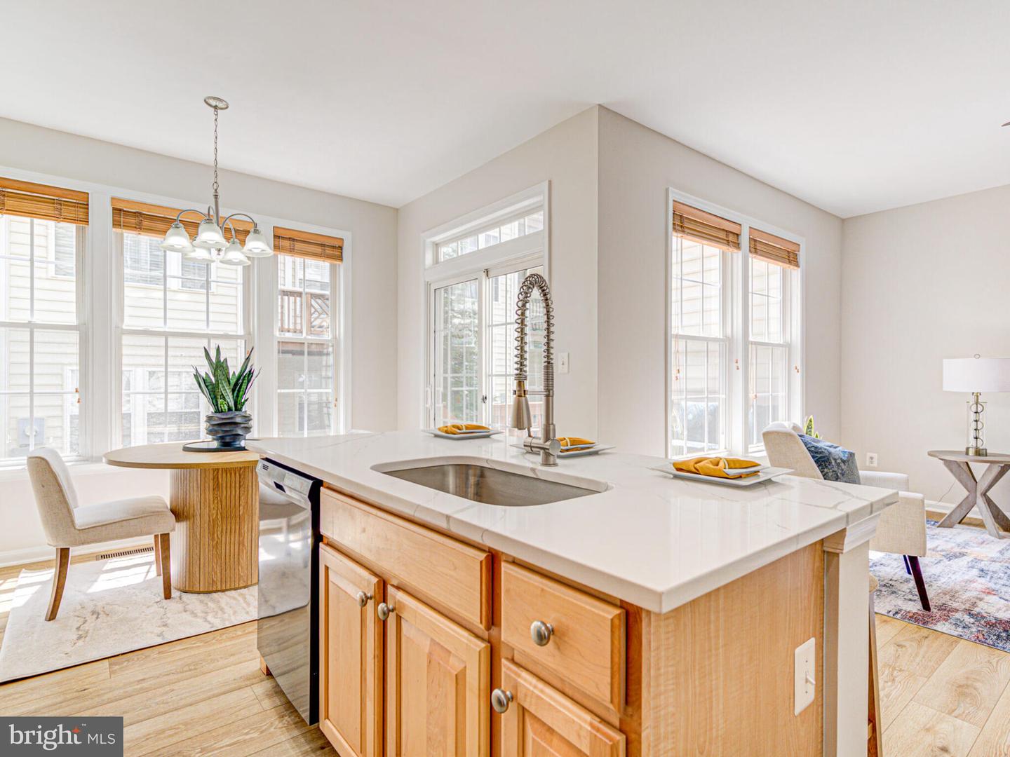 47795 SCOTSBOROUGH SQ, STERLING, Virginia 20165, 3 Bedrooms Bedrooms, ,2 BathroomsBathrooms,Residential,For sale,47795 SCOTSBOROUGH SQ,VALO2095294 MLS # VALO2095294