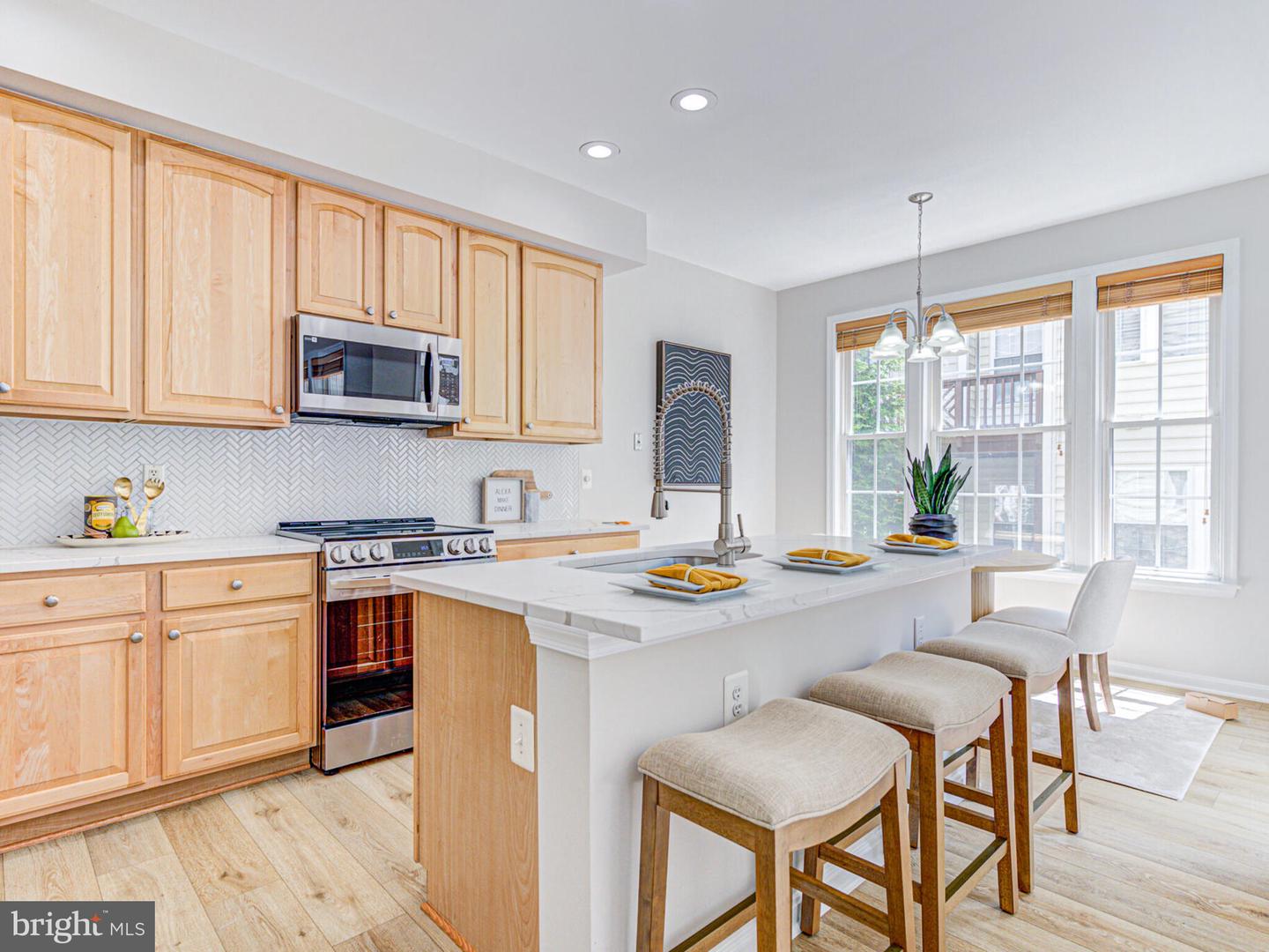 47795 SCOTSBOROUGH SQ, STERLING, Virginia 20165, 3 Bedrooms Bedrooms, ,2 BathroomsBathrooms,Residential,For sale,47795 SCOTSBOROUGH SQ,VALO2095294 MLS # VALO2095294