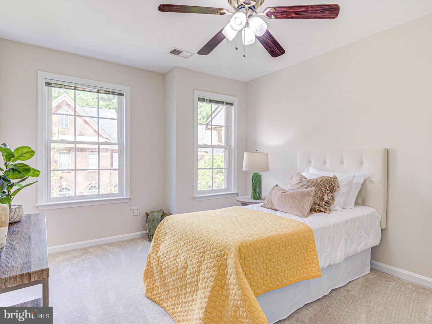 47795 SCOTSBOROUGH SQ, STERLING, Virginia 20165, 3 Bedrooms Bedrooms, ,2 BathroomsBathrooms,Residential,For sale,47795 SCOTSBOROUGH SQ,VALO2095294 MLS # VALO2095294