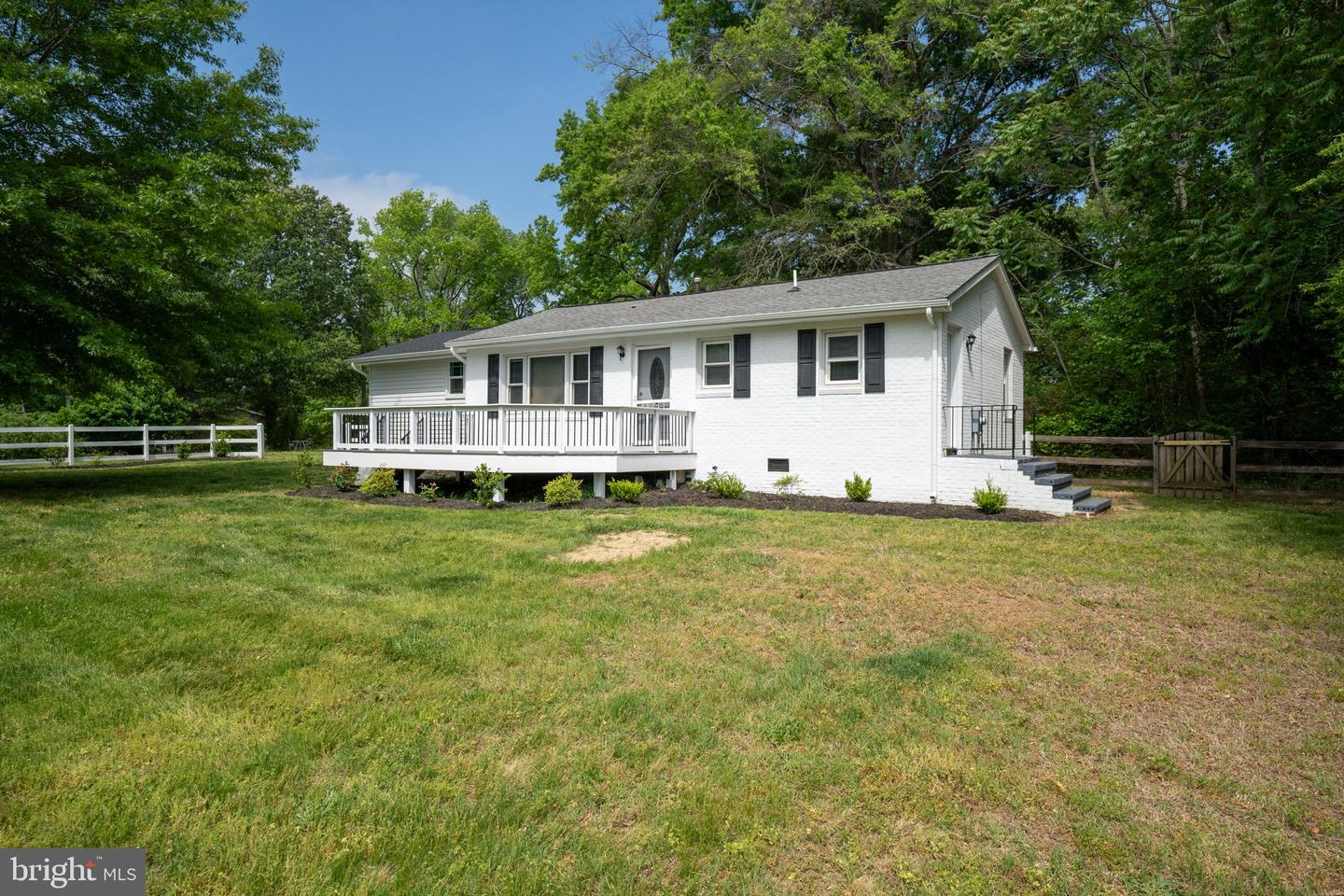 13405 DAHLGREN RD, KING GEORGE, Virginia 22485, 3 Bedrooms Bedrooms, ,2 BathroomsBathrooms,Residential,For sale,13405 DAHLGREN RD,VAKG2006356 MLS # VAKG2006356