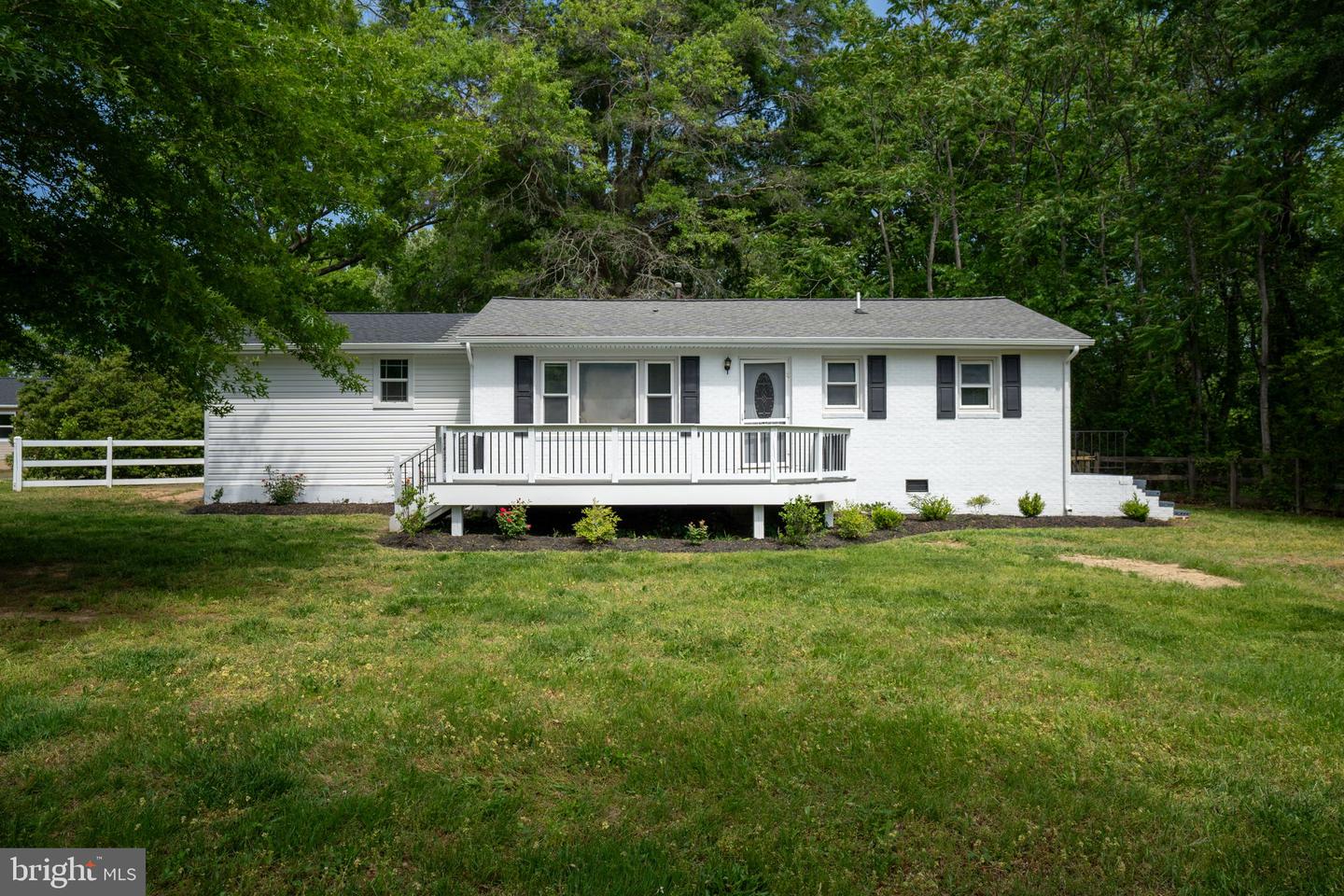 13405 DAHLGREN RD, KING GEORGE, Virginia 22485, 3 Bedrooms Bedrooms, ,2 BathroomsBathrooms,Residential,For sale,13405 DAHLGREN RD,VAKG2006356 MLS # VAKG2006356