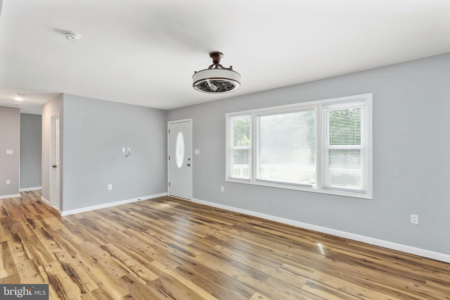 13405 DAHLGREN RD, KING GEORGE, Virginia 22485, 3 Bedrooms Bedrooms, ,2 BathroomsBathrooms,Residential,For sale,13405 DAHLGREN RD,VAKG2006356 MLS # VAKG2006356