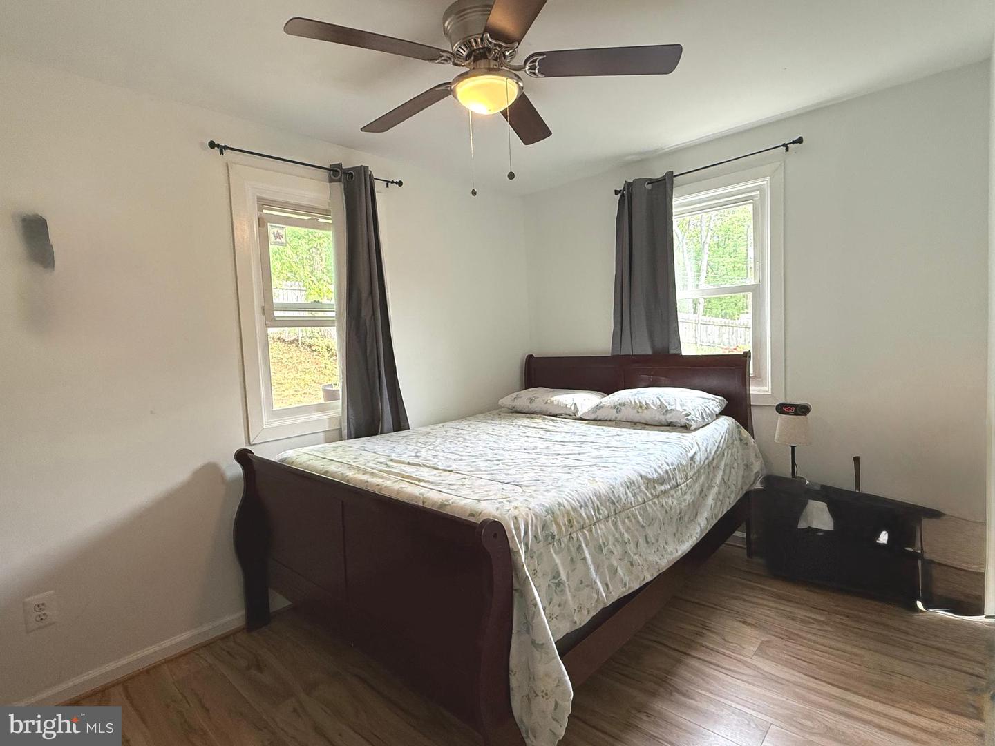 19127 WINDSOR RD, TRIANGLE, Virginia 22172, 4 Bedrooms Bedrooms, ,2 BathroomsBathrooms,Residential,For sale,19127 WINDSOR RD,VAPW2093656 MLS # VAPW2093656