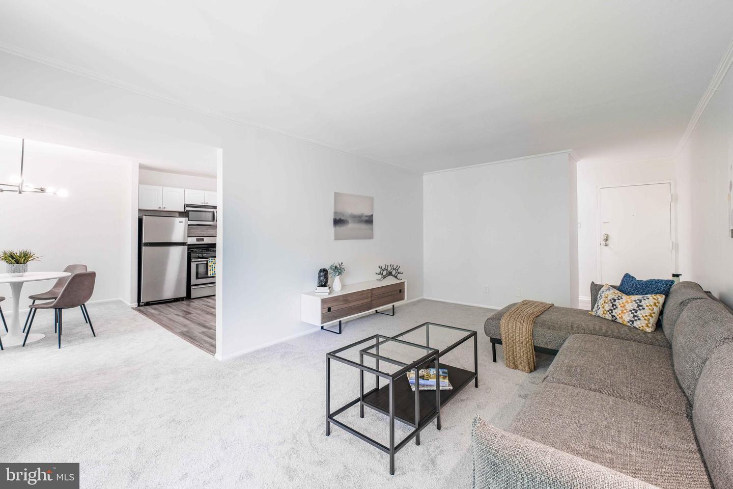 5065 7TH RD S #202, ARLINGTON, Virginia 22204, 3 Bedrooms Bedrooms, ,2 BathroomsBathrooms,Residential,For sale,5065 7TH RD S #202,VAAR2056884 MLS # VAAR2056884
