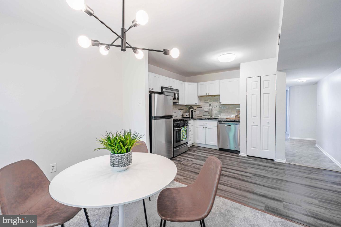 5065 7TH RD S #202, ARLINGTON, Virginia 22204, 3 Bedrooms Bedrooms, ,2 BathroomsBathrooms,Residential,For sale,5065 7TH RD S #202,VAAR2056884 MLS # VAAR2056884
