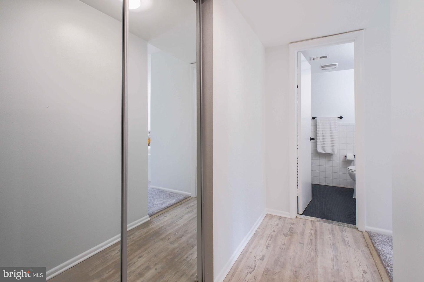 5065 7TH RD S #202, ARLINGTON, Virginia 22204, 3 Bedrooms Bedrooms, ,2 BathroomsBathrooms,Residential,For sale,5065 7TH RD S #202,VAAR2056884 MLS # VAAR2056884