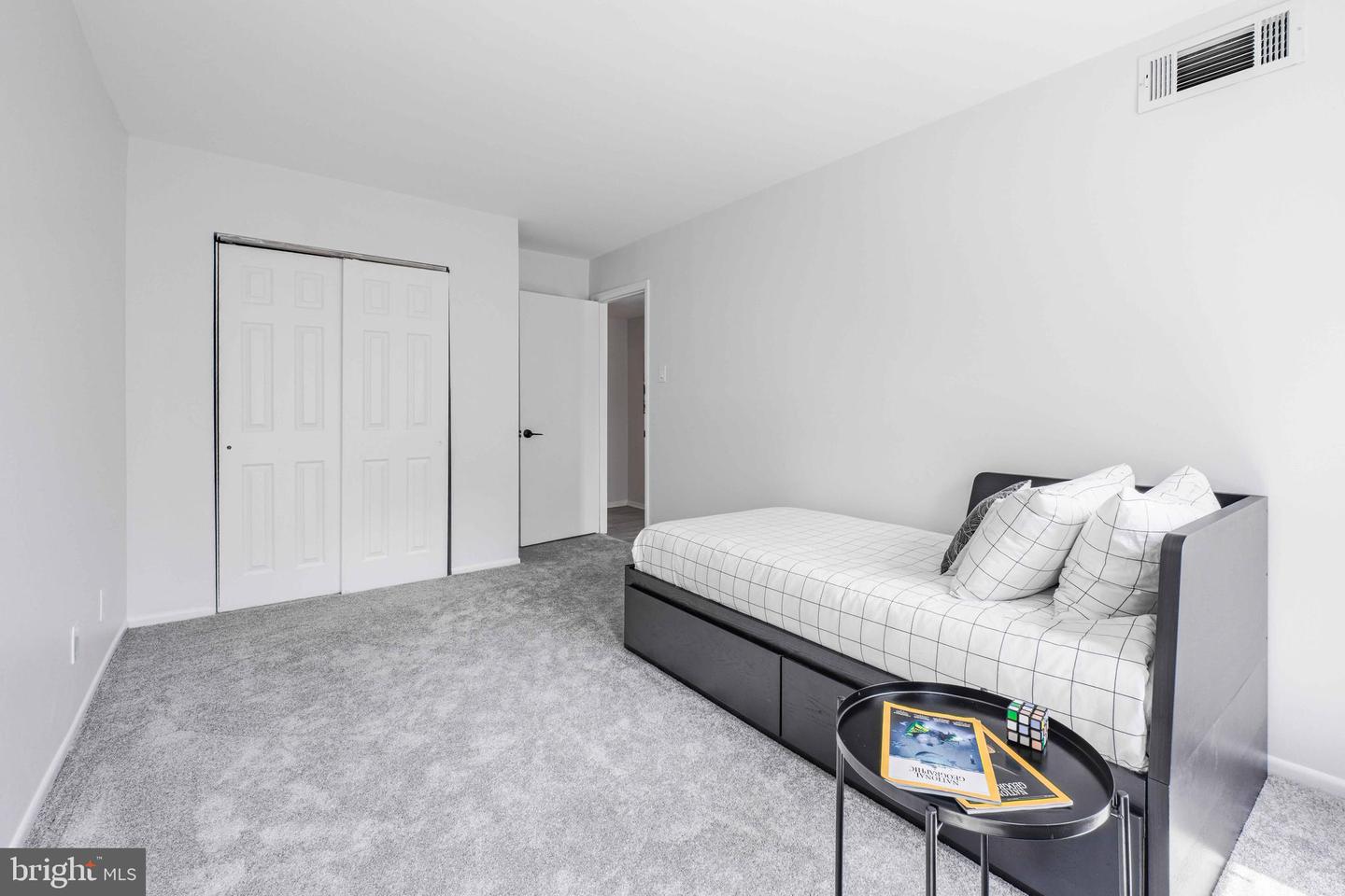 5065 7TH RD S #202, ARLINGTON, Virginia 22204, 3 Bedrooms Bedrooms, ,2 BathroomsBathrooms,Residential,For sale,5065 7TH RD S #202,VAAR2056884 MLS # VAAR2056884