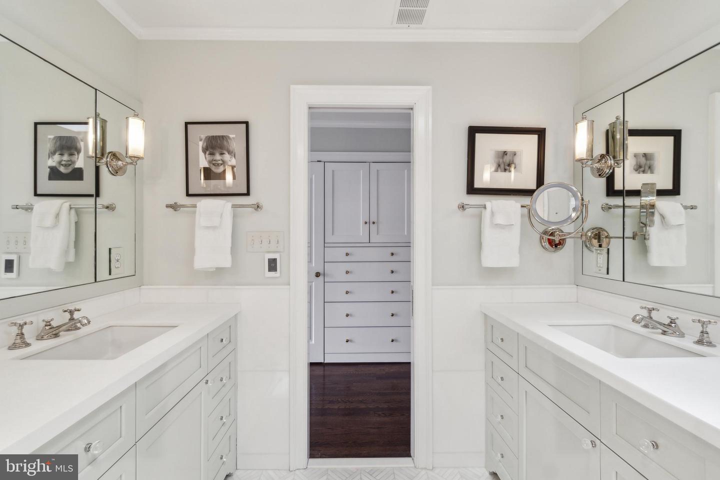 2722 O ST NW, WASHINGTON, District Of Columbia 20007, 4 Bedrooms Bedrooms, ,3 BathroomsBathrooms,Residential,For sale,2722 O ST NW,DCDC2198346 MLS # DCDC2198346