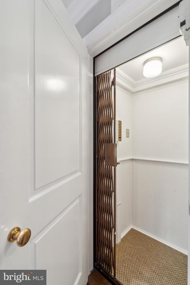 2722 O ST NW, WASHINGTON, District Of Columbia 20007, 4 Bedrooms Bedrooms, ,3 BathroomsBathrooms,Residential,For sale,2722 O ST NW,DCDC2198346 MLS # DCDC2198346