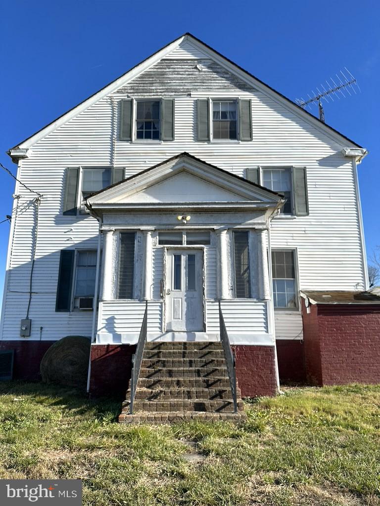 17736 AUBURN RD, BRANDY STATION, Virginia 22714, 5 Bedrooms Bedrooms, ,3 BathroomsBathrooms,Residential,For sale,17736 AUBURN RD,VACU2010442 MLS # VACU2010442