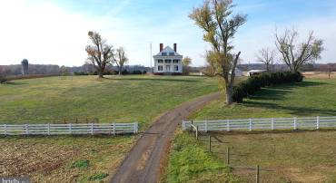 17736 AUBURN RD, BRANDY STATION, Virginia 22714, 5 Bedrooms Bedrooms, ,3 BathroomsBathrooms,Residential,For sale,17736 AUBURN RD,VACU2010442 MLS # VACU2010442