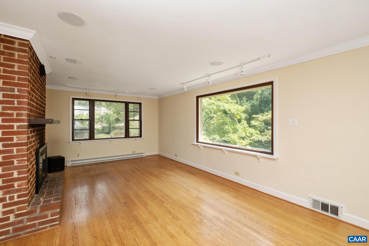 110 WARREN LN, CHARLOTTESVILLE, Virginia 22901, 5 Bedrooms Bedrooms, ,3 BathroomsBathrooms,Residential,For sale,110 WARREN LN,663940 MLS # 663940