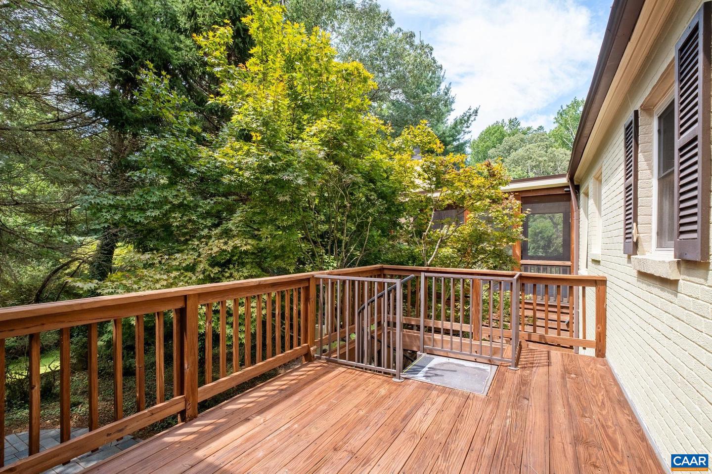 110 WARREN LN, CHARLOTTESVILLE, Virginia 22901, 5 Bedrooms Bedrooms, ,3 BathroomsBathrooms,Residential,For sale,110 WARREN LN,663940 MLS # 663940