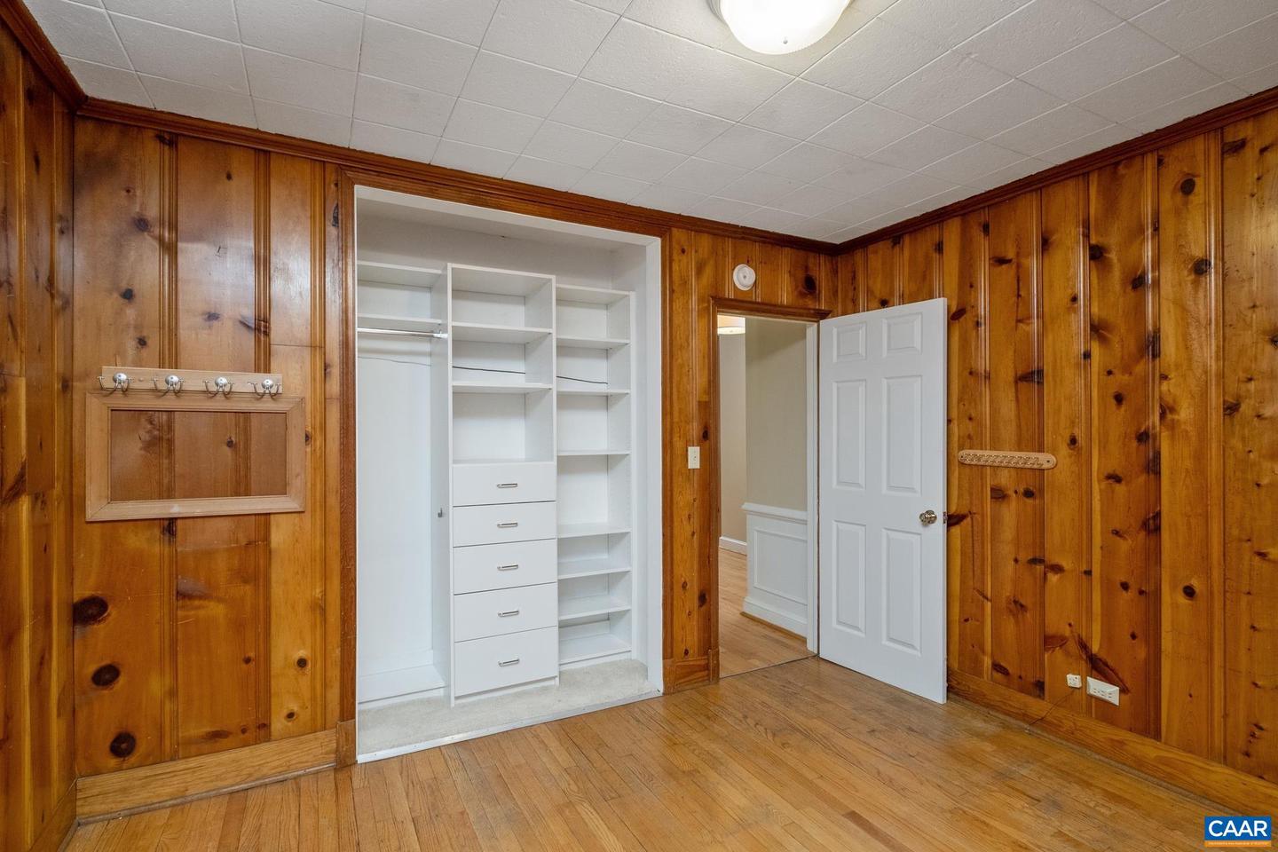 110 WARREN LN, CHARLOTTESVILLE, Virginia 22901, 5 Bedrooms Bedrooms, ,3 BathroomsBathrooms,Residential,For sale,110 WARREN LN,663940 MLS # 663940