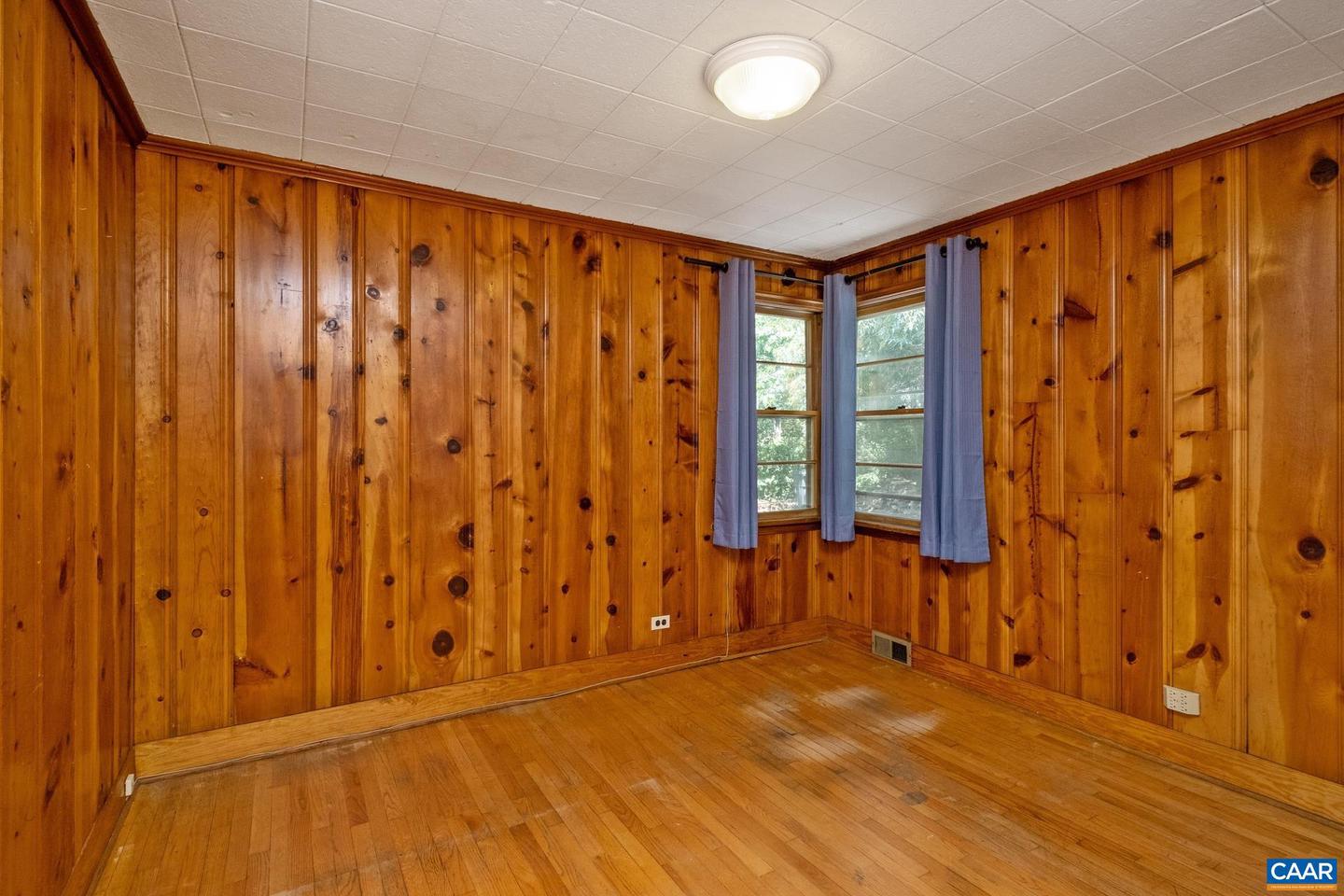 110 WARREN LN, CHARLOTTESVILLE, Virginia 22901, 5 Bedrooms Bedrooms, ,3 BathroomsBathrooms,Residential,For sale,110 WARREN LN,663940 MLS # 663940