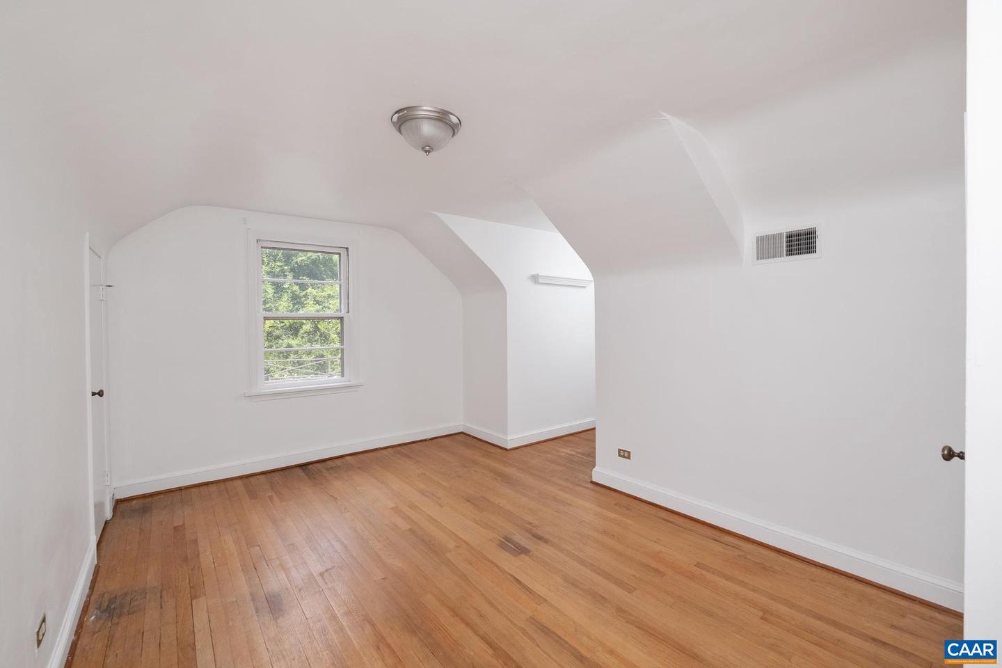 110 WARREN LN, CHARLOTTESVILLE, Virginia 22901, 5 Bedrooms Bedrooms, ,3 BathroomsBathrooms,Residential,For sale,110 WARREN LN,663940 MLS # 663940