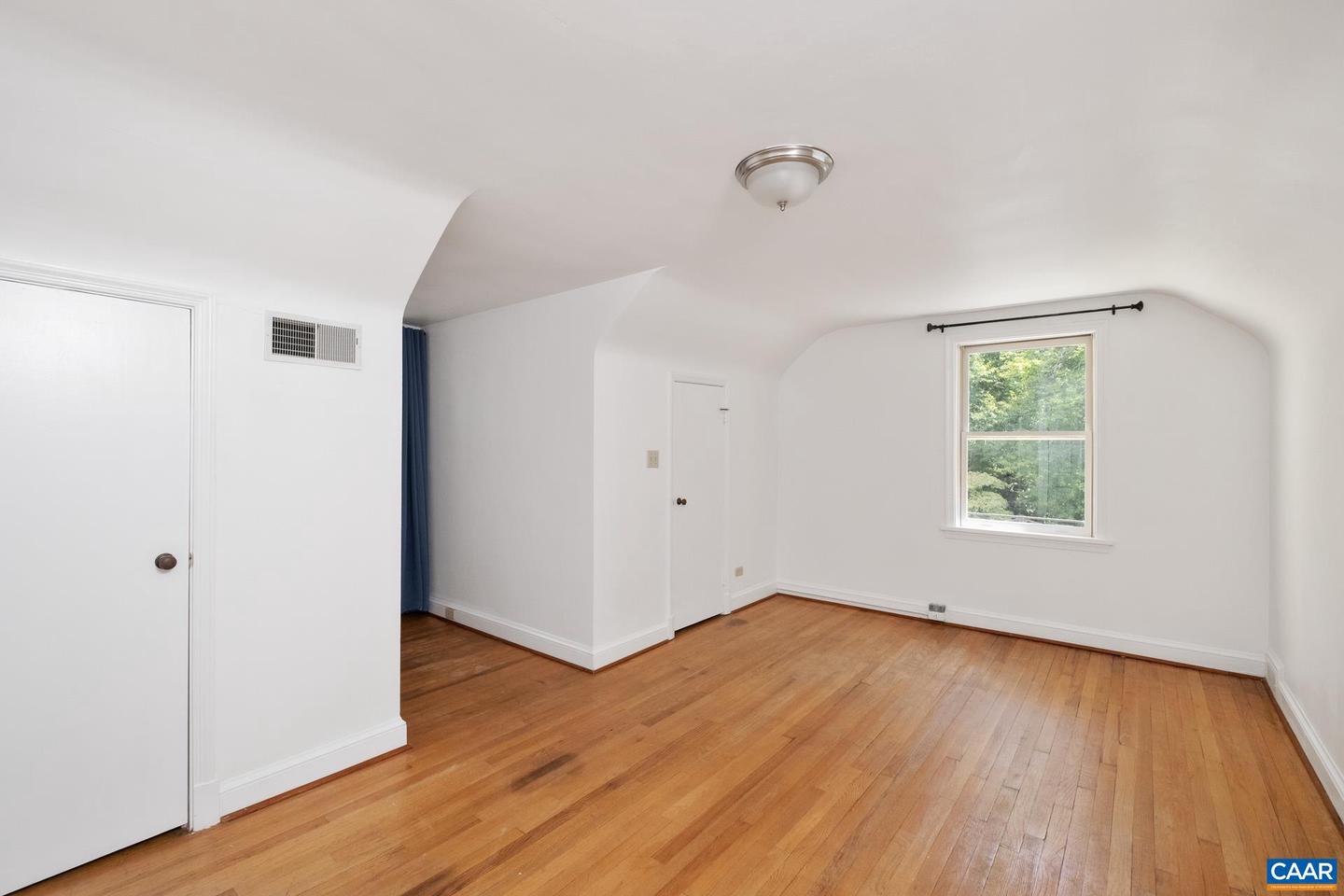 110 WARREN LN, CHARLOTTESVILLE, Virginia 22901, 5 Bedrooms Bedrooms, ,3 BathroomsBathrooms,Residential,For sale,110 WARREN LN,663940 MLS # 663940