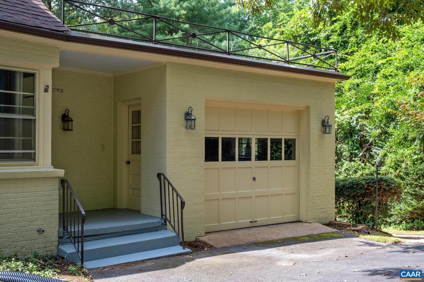 110 WARREN LN, CHARLOTTESVILLE, Virginia 22901, 5 Bedrooms Bedrooms, ,3 BathroomsBathrooms,Residential,For sale,110 WARREN LN,663940 MLS # 663940