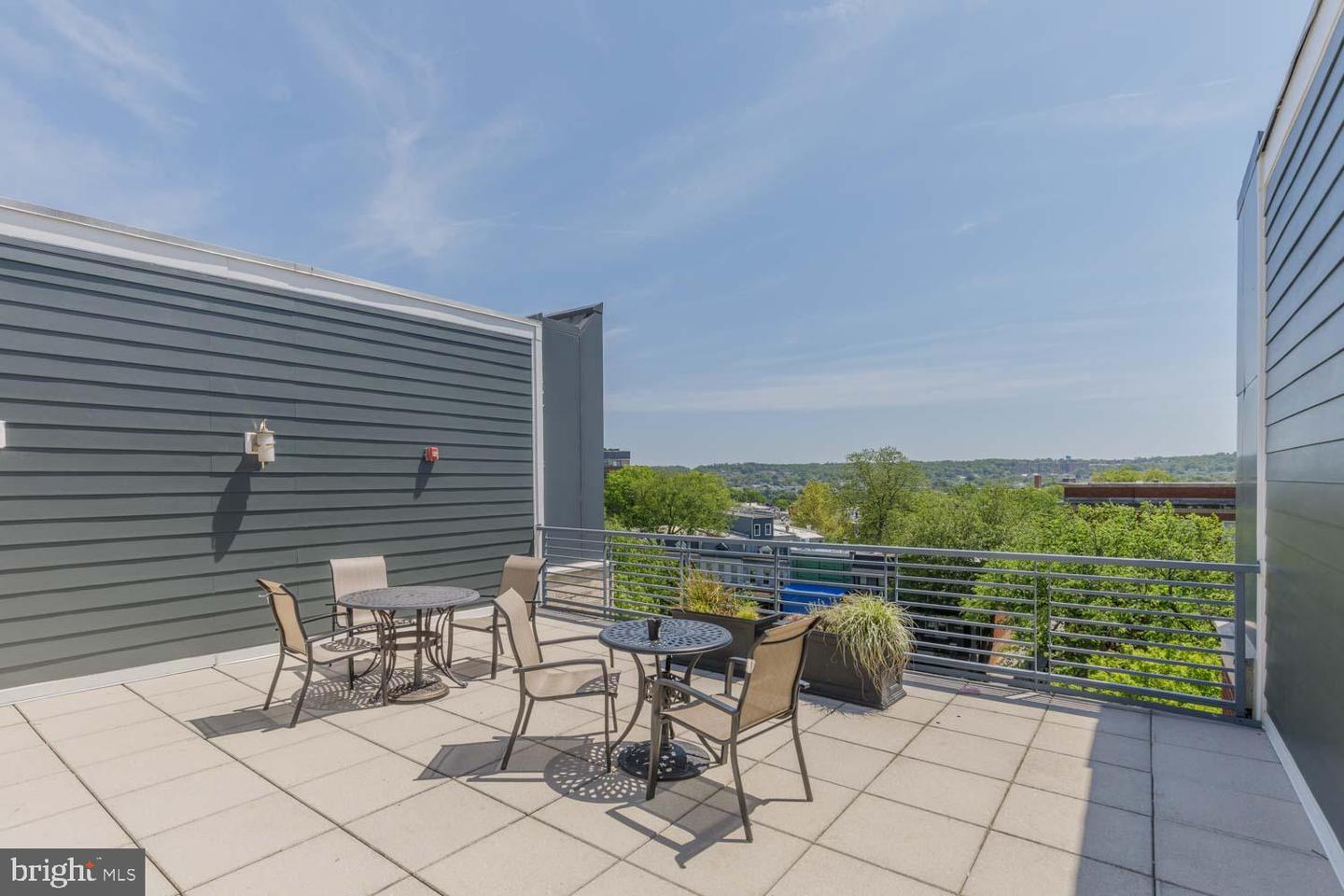 1391 PENNSYLVANIA AVE SE #542, WASHINGTON, District Of Columbia 20003, 1 Bedroom Bedrooms, ,1 BathroomBathrooms,Residential,For sale,1391 PENNSYLVANIA AVE SE #542,DCDC2198414 MLS # DCDC2198414