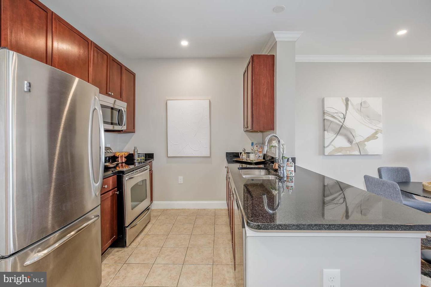 1391 PENNSYLVANIA AVE SE #542, WASHINGTON, District Of Columbia 20003, 1 Bedroom Bedrooms, ,1 BathroomBathrooms,Residential,For sale,1391 PENNSYLVANIA AVE SE #542,DCDC2198414 MLS # DCDC2198414