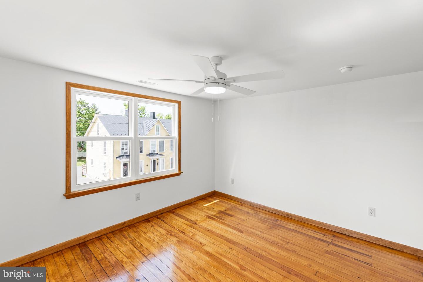 112 W GERMAIN ST, WINCHESTER, Virginia 22601, 3 Bedrooms Bedrooms, ,2 BathroomsBathrooms,Residential,For sale,112 W GERMAIN ST,VAWI2007618 MLS # VAWI2007618