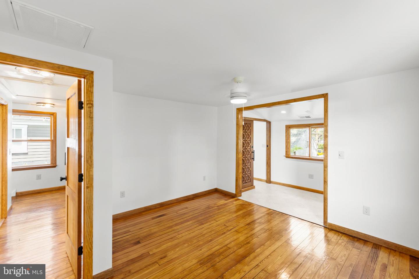 112 W GERMAIN ST, WINCHESTER, Virginia 22601, 3 Bedrooms Bedrooms, ,2 BathroomsBathrooms,Residential,For sale,112 W GERMAIN ST,VAWI2007618 MLS # VAWI2007618