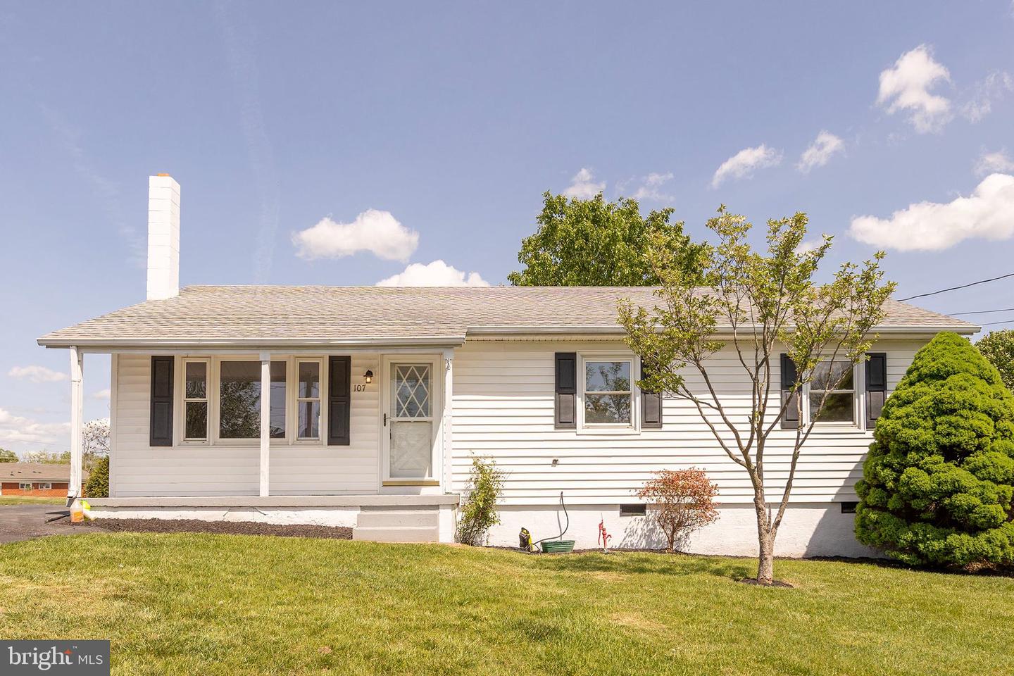 107 HILLTOP TER, WINCHESTER, Virginia 22602, 3 Bedrooms Bedrooms, ,1 BathroomBathrooms,Residential,For sale,107 HILLTOP TER,VAFV2033830 MLS # VAFV2033830