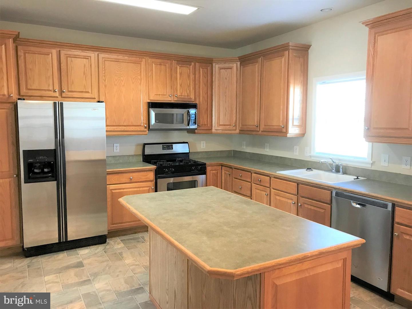 3 HOT SPRINGS WAY, STAFFORD, Virginia 22554, 5 Bedrooms Bedrooms, ,3 BathroomsBathrooms,Residential,For sale,3 HOT SPRINGS WAY,VAST2038420 MLS # VAST2038420