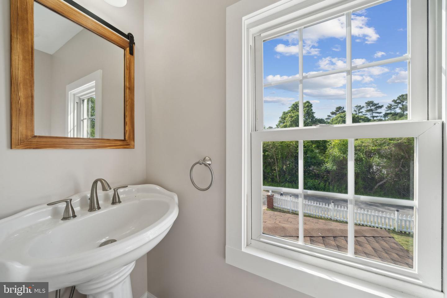 2651 CARMINES ISLAND RD, HAYES, Virginia 23072, 3 Bedrooms Bedrooms, ,3 BathroomsBathrooms,Residential,For sale,2651 CARMINES ISLAND RD,VAGV2000126 MLS # VAGV2000126