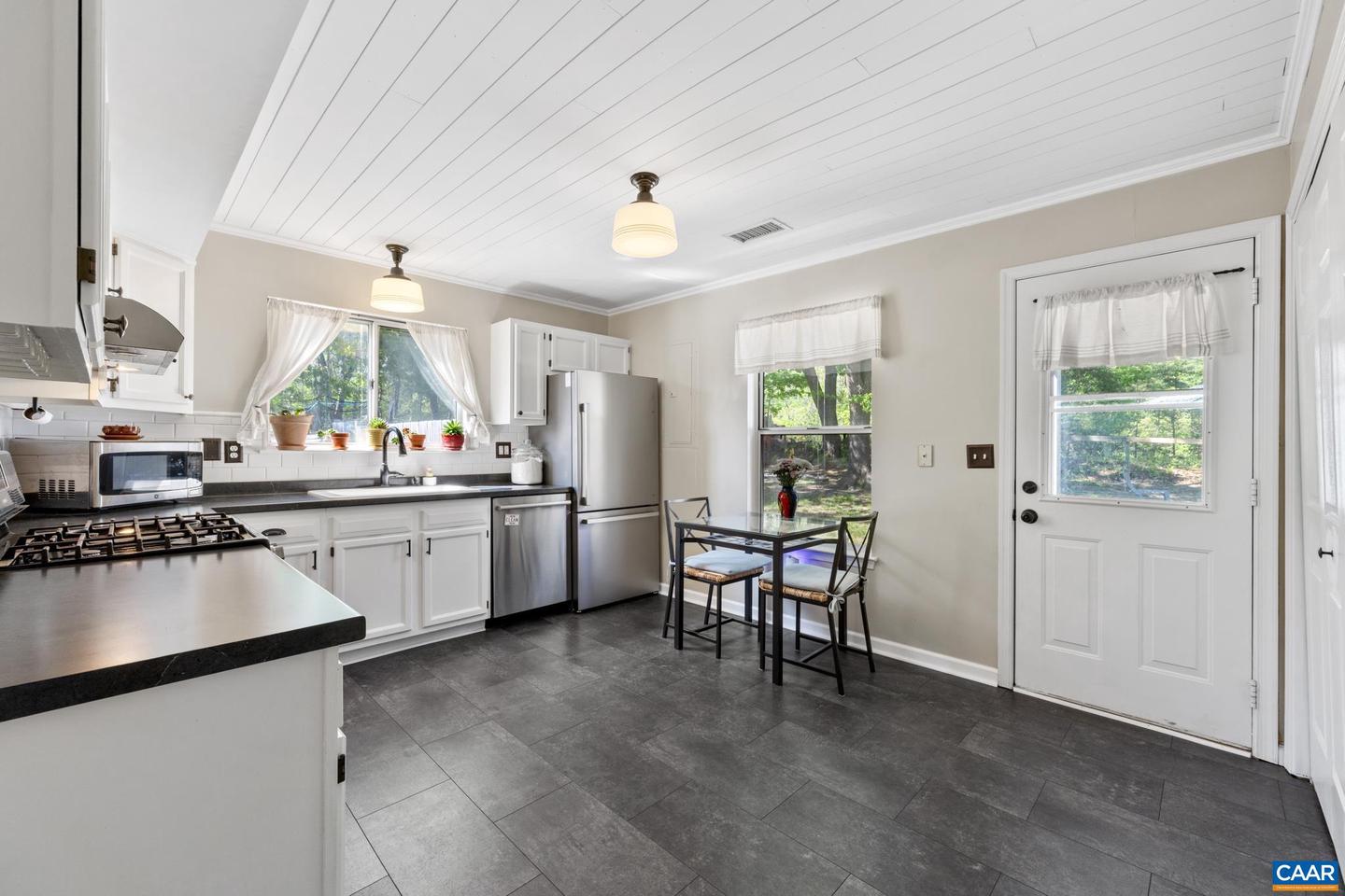 6088 CLING LN, CROZET, Virginia 22932, 3 Bedrooms Bedrooms, ,2 BathroomsBathrooms,Residential,For sale,6088 CLING LN,663938 MLS # 663938