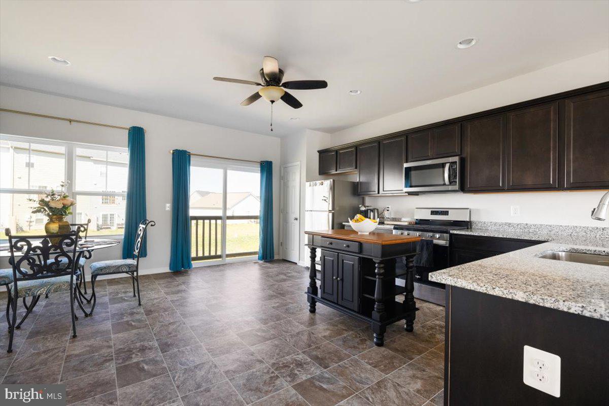 137 JEWEL BOX DR, STEPHENSON, Virginia 22656, 3 Bedrooms Bedrooms, ,2 BathroomsBathrooms,Residential,For sale,137 JEWEL BOX DR,VAFV2033824 MLS # VAFV2033824