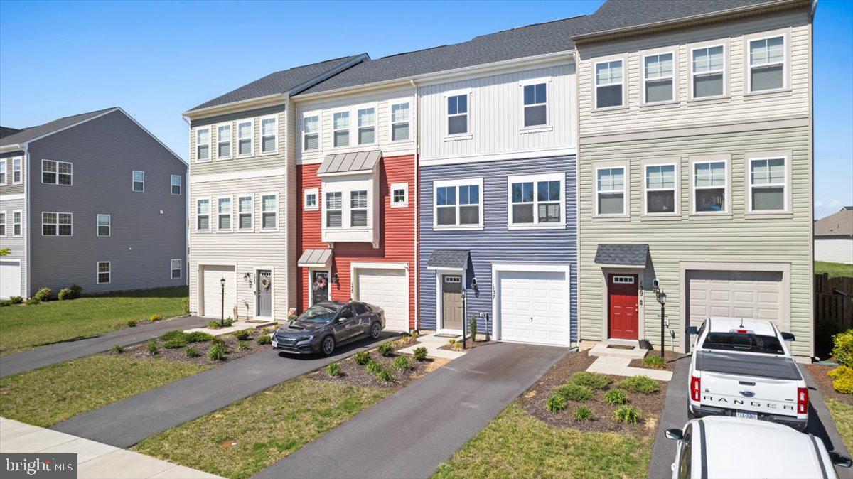 137 JEWEL BOX DR, STEPHENSON, Virginia 22656, 3 Bedrooms Bedrooms, ,2 BathroomsBathrooms,Residential,For sale,137 JEWEL BOX DR,VAFV2033824 MLS # VAFV2033824