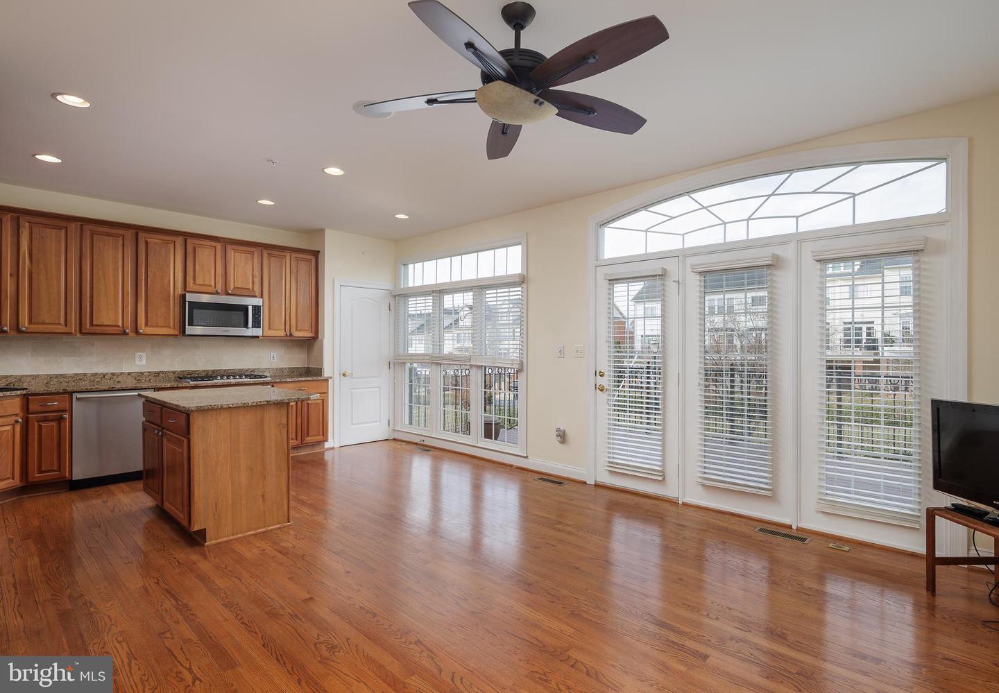 43800 BALLYBUNION TER, LEESBURG, Virginia 20176, 3 Bedrooms Bedrooms, ,3 BathroomsBathrooms,Residential,For sale,43800 BALLYBUNION TER,VALO2095356 MLS # VALO2095356