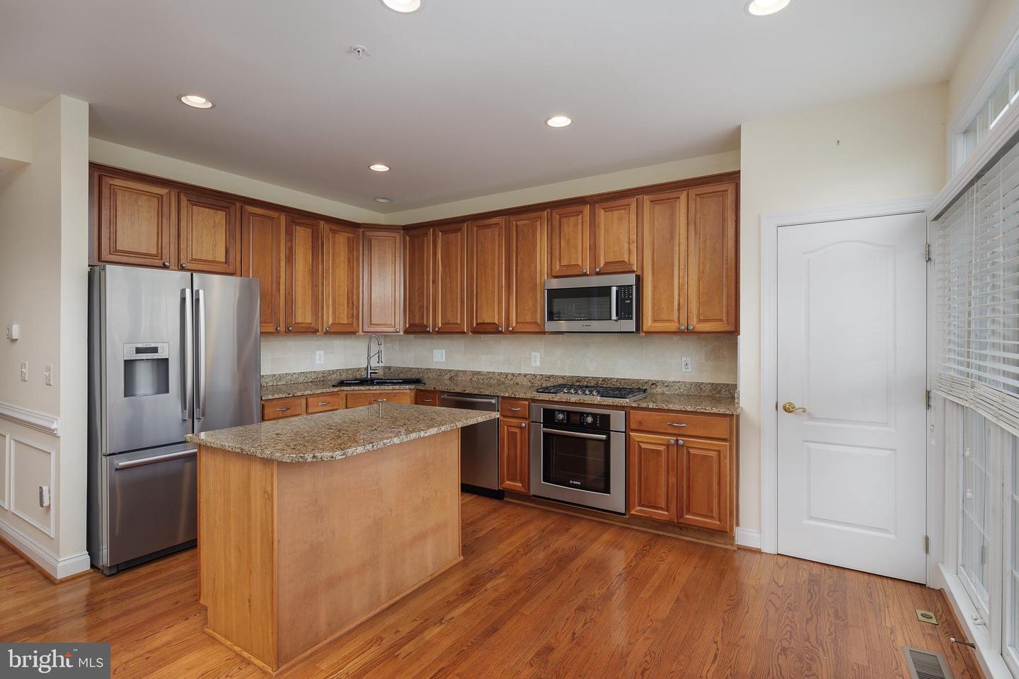 43800 BALLYBUNION TER, LEESBURG, Virginia 20176, 3 Bedrooms Bedrooms, ,3 BathroomsBathrooms,Residential,For sale,43800 BALLYBUNION TER,VALO2095356 MLS # VALO2095356