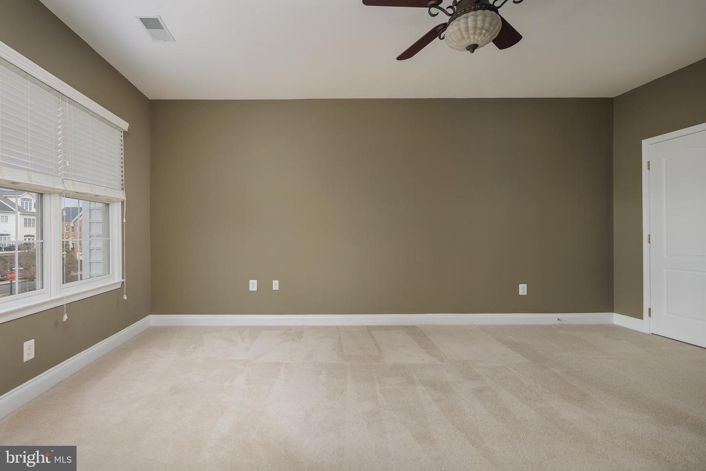 43800 BALLYBUNION TER, LEESBURG, Virginia 20176, 3 Bedrooms Bedrooms, ,3 BathroomsBathrooms,Residential,For sale,43800 BALLYBUNION TER,VALO2095356 MLS # VALO2095356