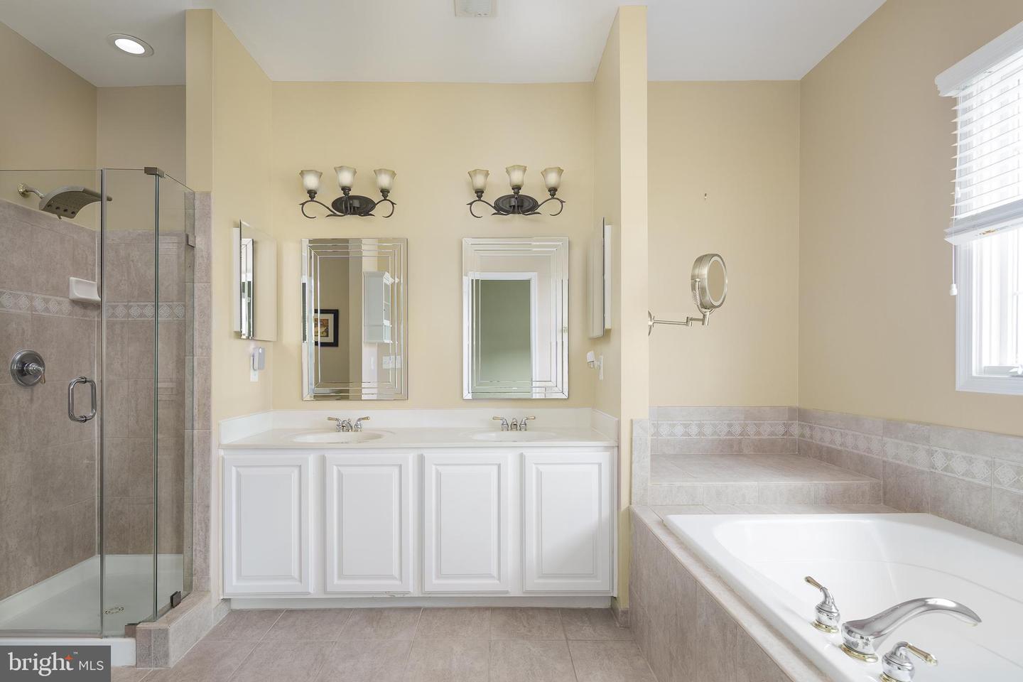 43800 BALLYBUNION TER, LEESBURG, Virginia 20176, 3 Bedrooms Bedrooms, ,3 BathroomsBathrooms,Residential,For sale,43800 BALLYBUNION TER,VALO2095356 MLS # VALO2095356