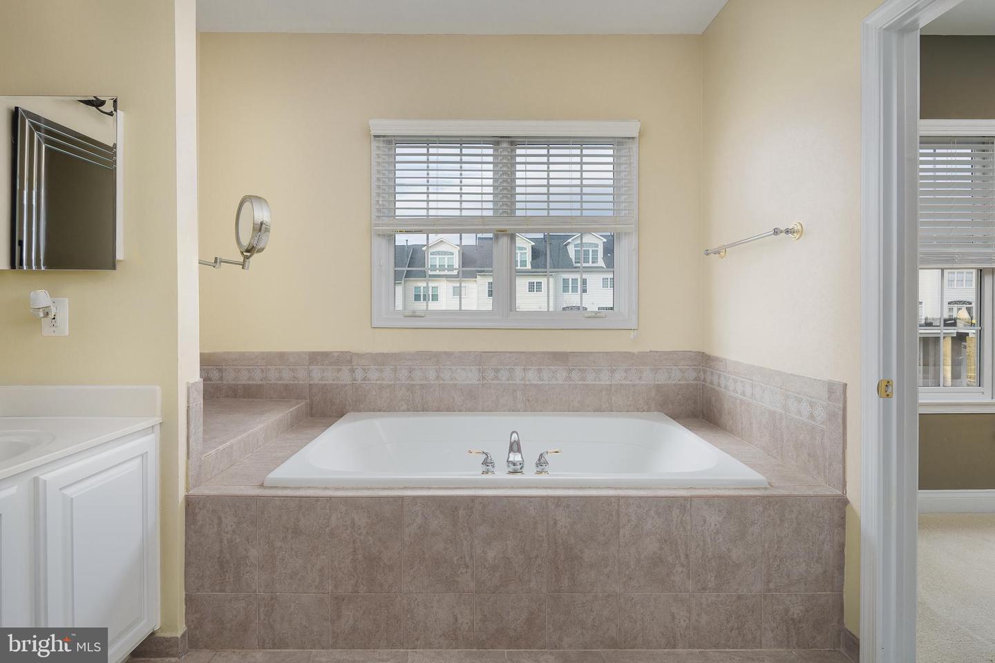 43800 BALLYBUNION TER, LEESBURG, Virginia 20176, 3 Bedrooms Bedrooms, ,3 BathroomsBathrooms,Residential,For sale,43800 BALLYBUNION TER,VALO2095356 MLS # VALO2095356