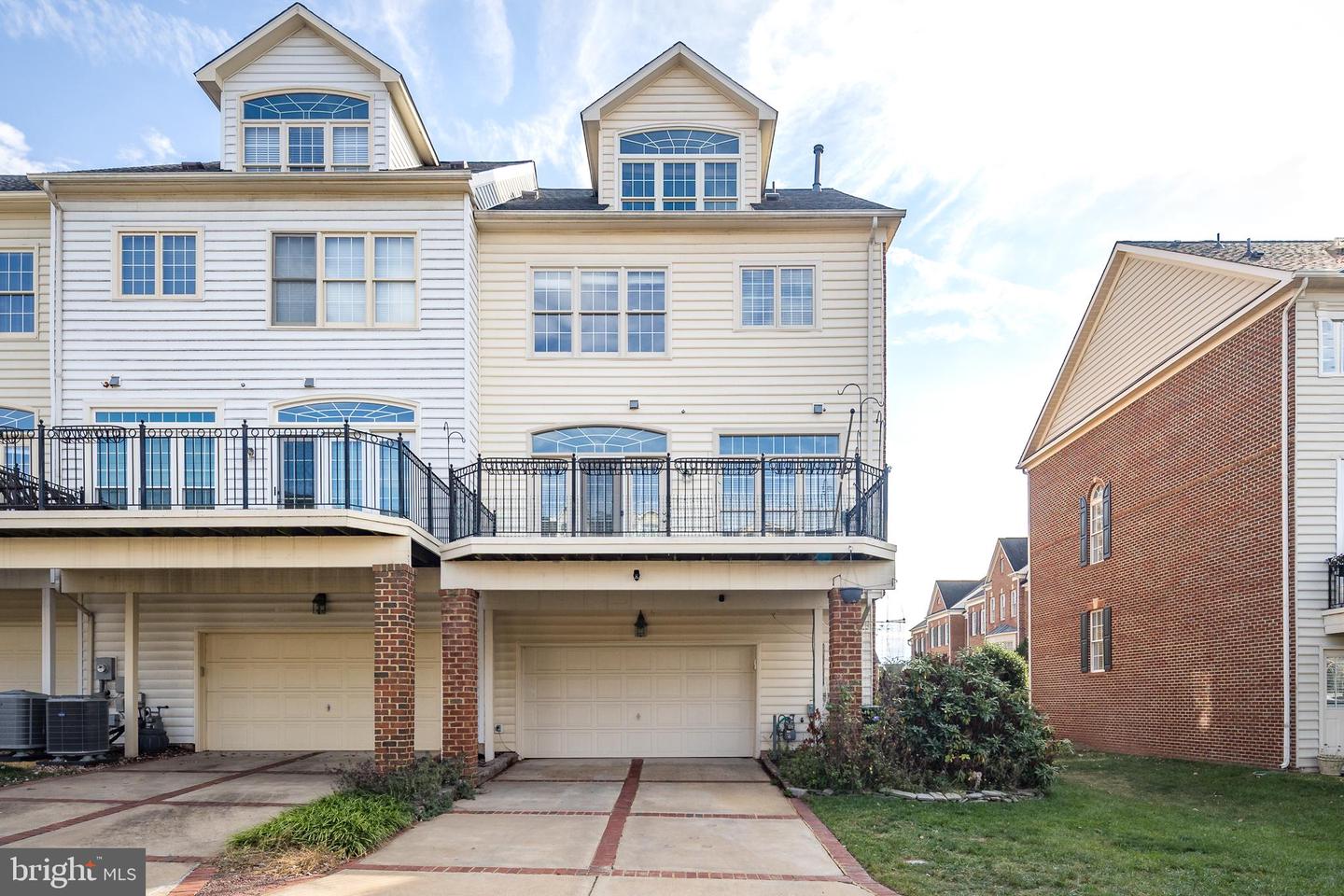 43800 BALLYBUNION TER, LEESBURG, Virginia 20176, 3 Bedrooms Bedrooms, ,3 BathroomsBathrooms,Residential,For sale,43800 BALLYBUNION TER,VALO2095356 MLS # VALO2095356