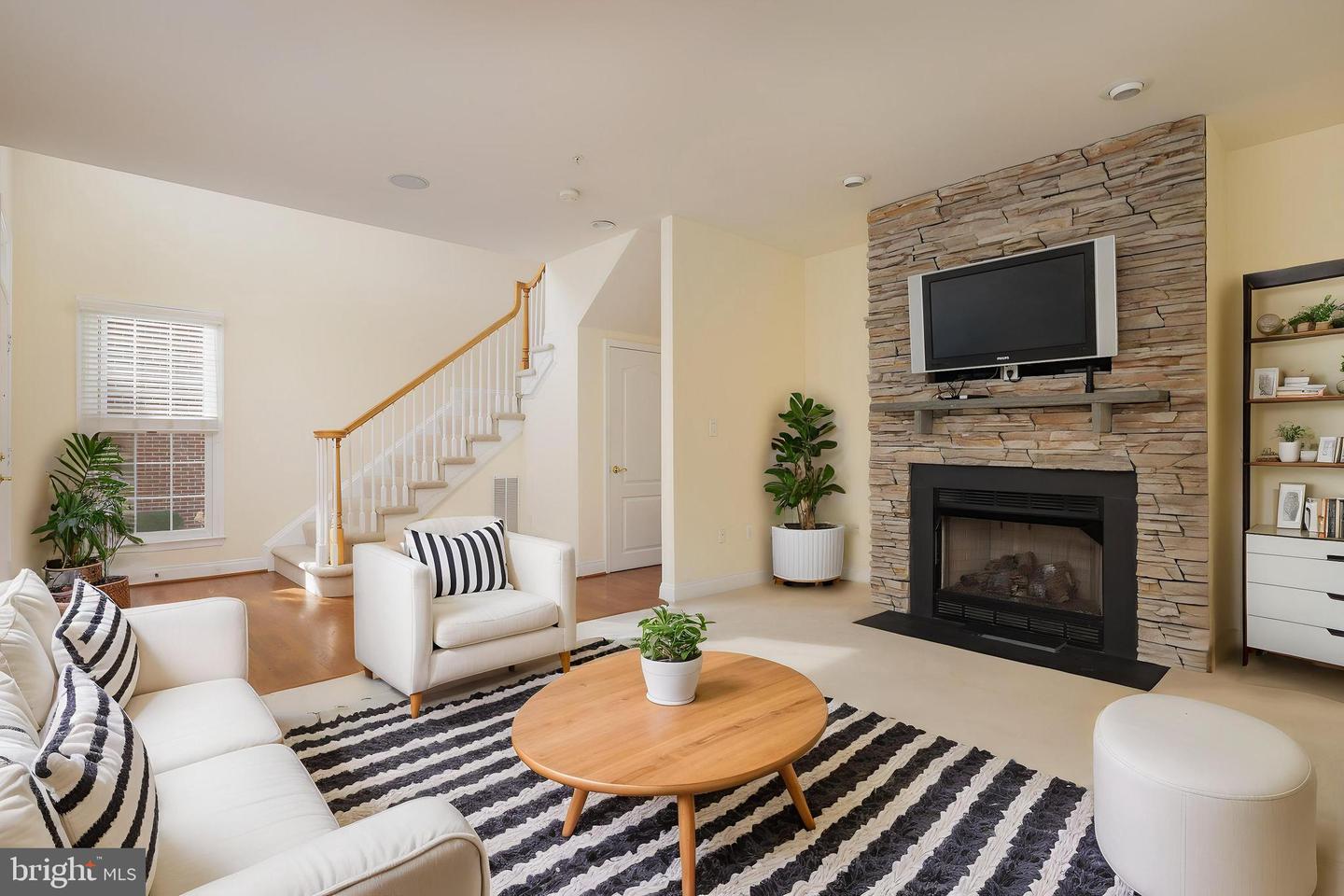 43800 BALLYBUNION TER, LEESBURG, Virginia 20176, 3 Bedrooms Bedrooms, ,3 BathroomsBathrooms,Residential,For sale,43800 BALLYBUNION TER,VALO2095356 MLS # VALO2095356