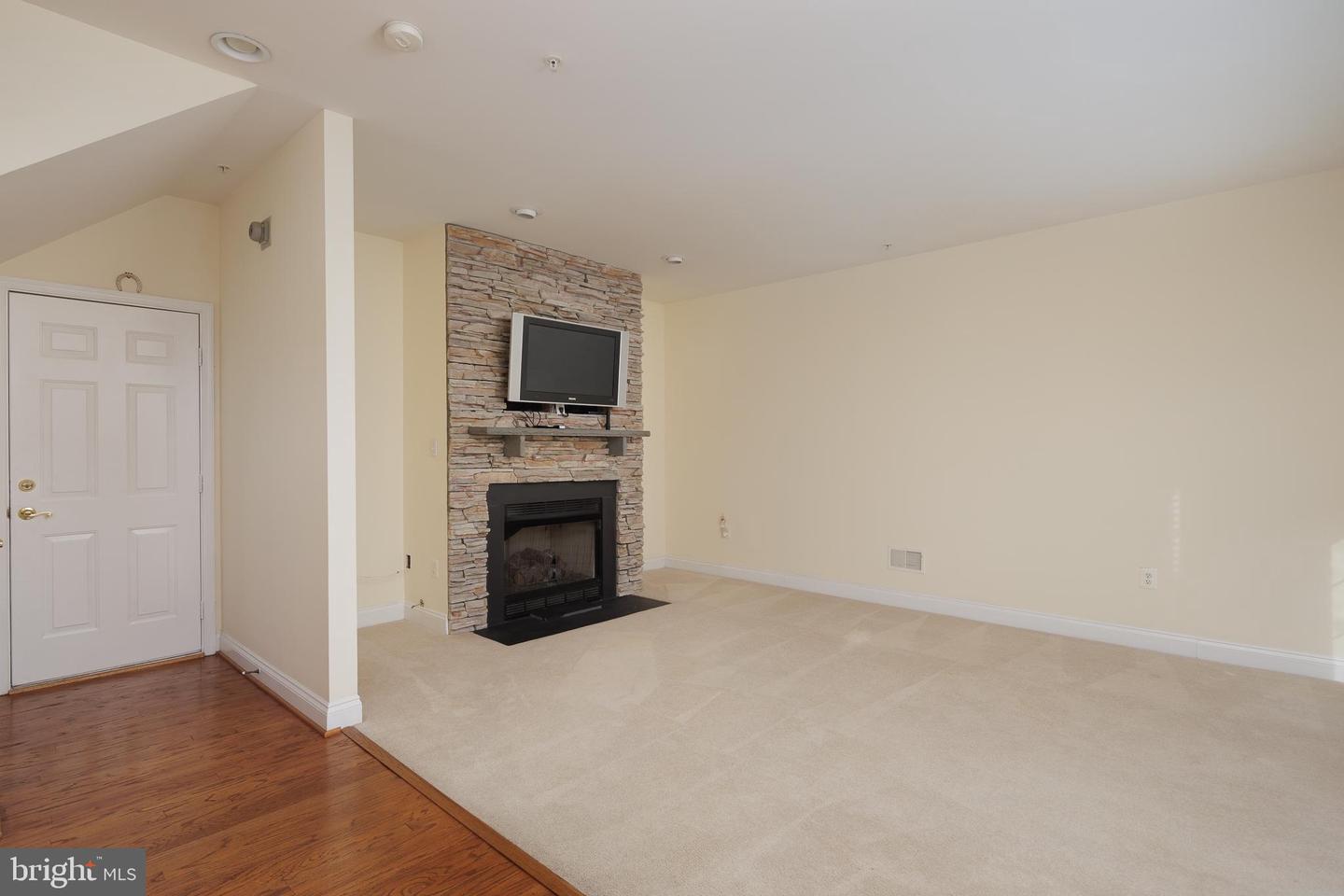 43800 BALLYBUNION TER, LEESBURG, Virginia 20176, 3 Bedrooms Bedrooms, ,3 BathroomsBathrooms,Residential,For sale,43800 BALLYBUNION TER,VALO2095356 MLS # VALO2095356