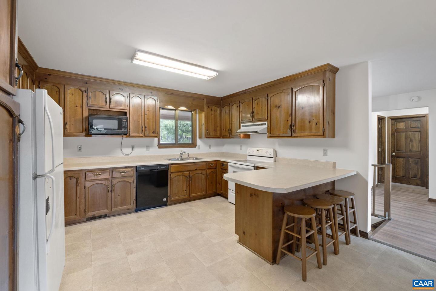 43 TANGLEWOOD RD, PALMYRA, Virginia 22963, 5 Bedrooms Bedrooms, ,3 BathroomsBathrooms,Residential,For sale,43 TANGLEWOOD RD,663978 MLS # 663978