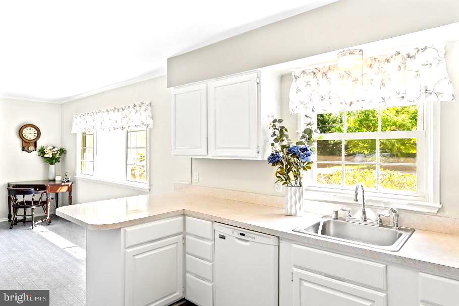 10728 ZION DR, FAIRFAX, Virginia 22032, 5 Bedrooms Bedrooms, ,3 BathroomsBathrooms,Residential,For sale,10728 ZION DR,VAFX2238150 MLS # VAFX2238150
