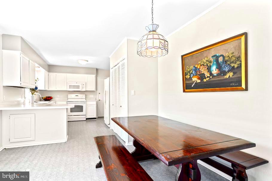 10728 ZION DR, FAIRFAX, Virginia 22032, 5 Bedrooms Bedrooms, ,3 BathroomsBathrooms,Residential,For sale,10728 ZION DR,VAFX2238150 MLS # VAFX2238150