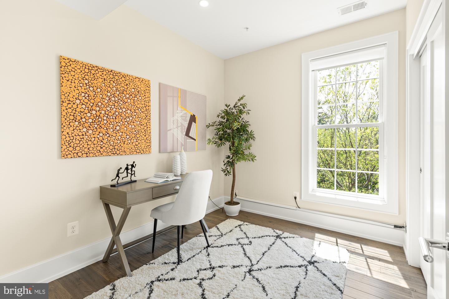 16 GRANT CIR NW #2, WASHINGTON, District Of Columbia 20011, 3 Bedrooms Bedrooms, ,2 BathroomsBathrooms,Residential,For sale,16 GRANT CIR NW #2,DCDC2198690 MLS # DCDC2198690