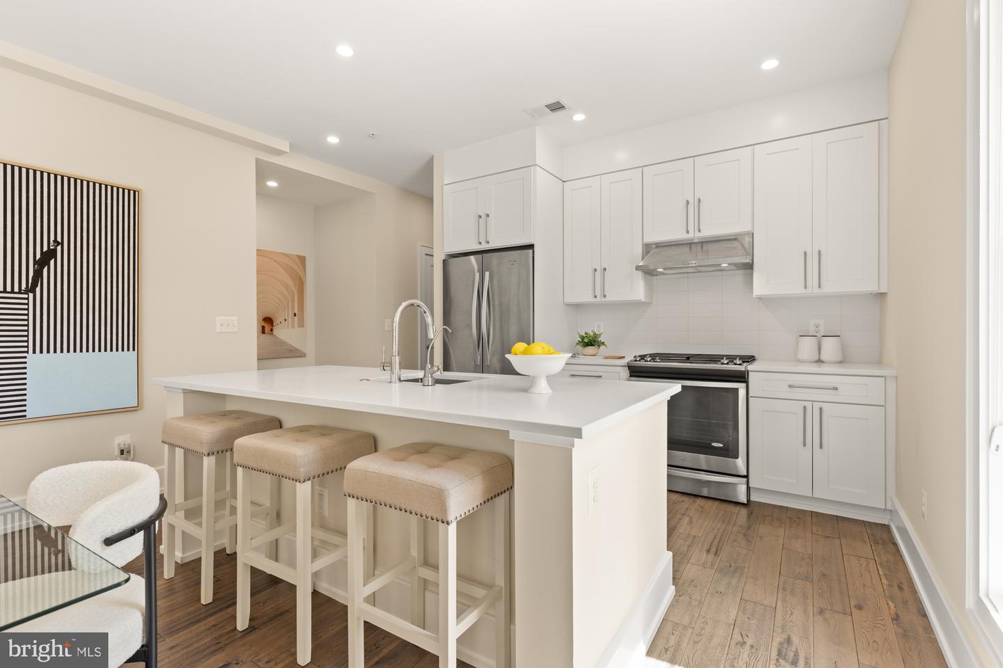 16 GRANT CIR NW #2, WASHINGTON, District Of Columbia 20011, 3 Bedrooms Bedrooms, ,2 BathroomsBathrooms,Residential,For sale,16 GRANT CIR NW #2,DCDC2198690 MLS # DCDC2198690