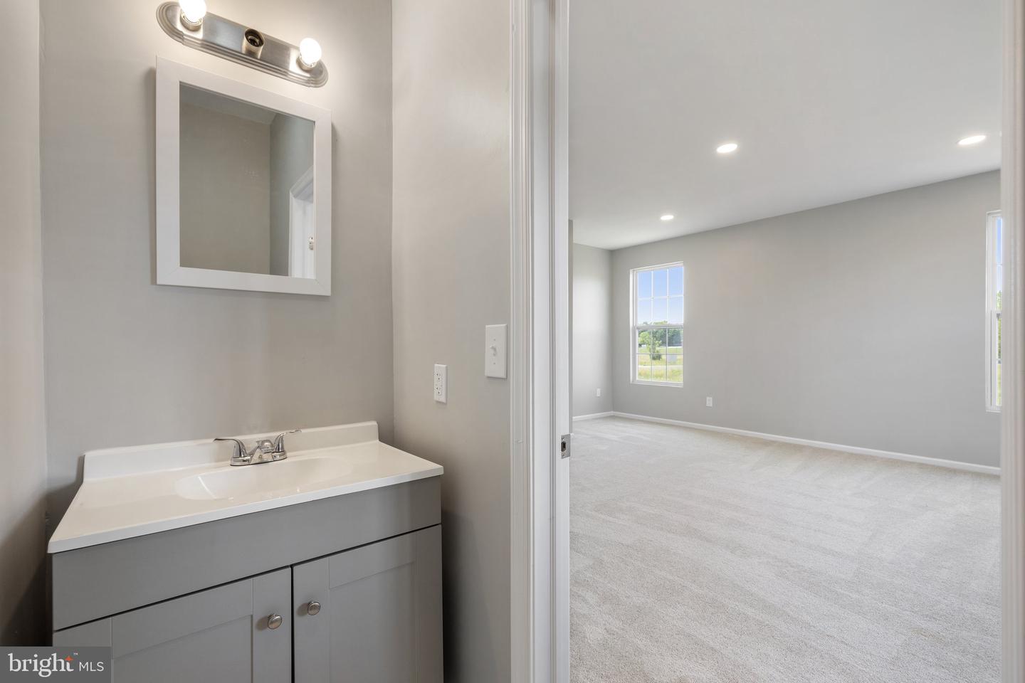 113 BROCKHAM CT #UNIT #7, WINCHESTER, Virginia 22602, 2 Bedrooms Bedrooms, ,2 BathroomsBathrooms,Residential,For sale,113 BROCKHAM CT #UNIT #7,VAFV2033852 MLS # VAFV2033852